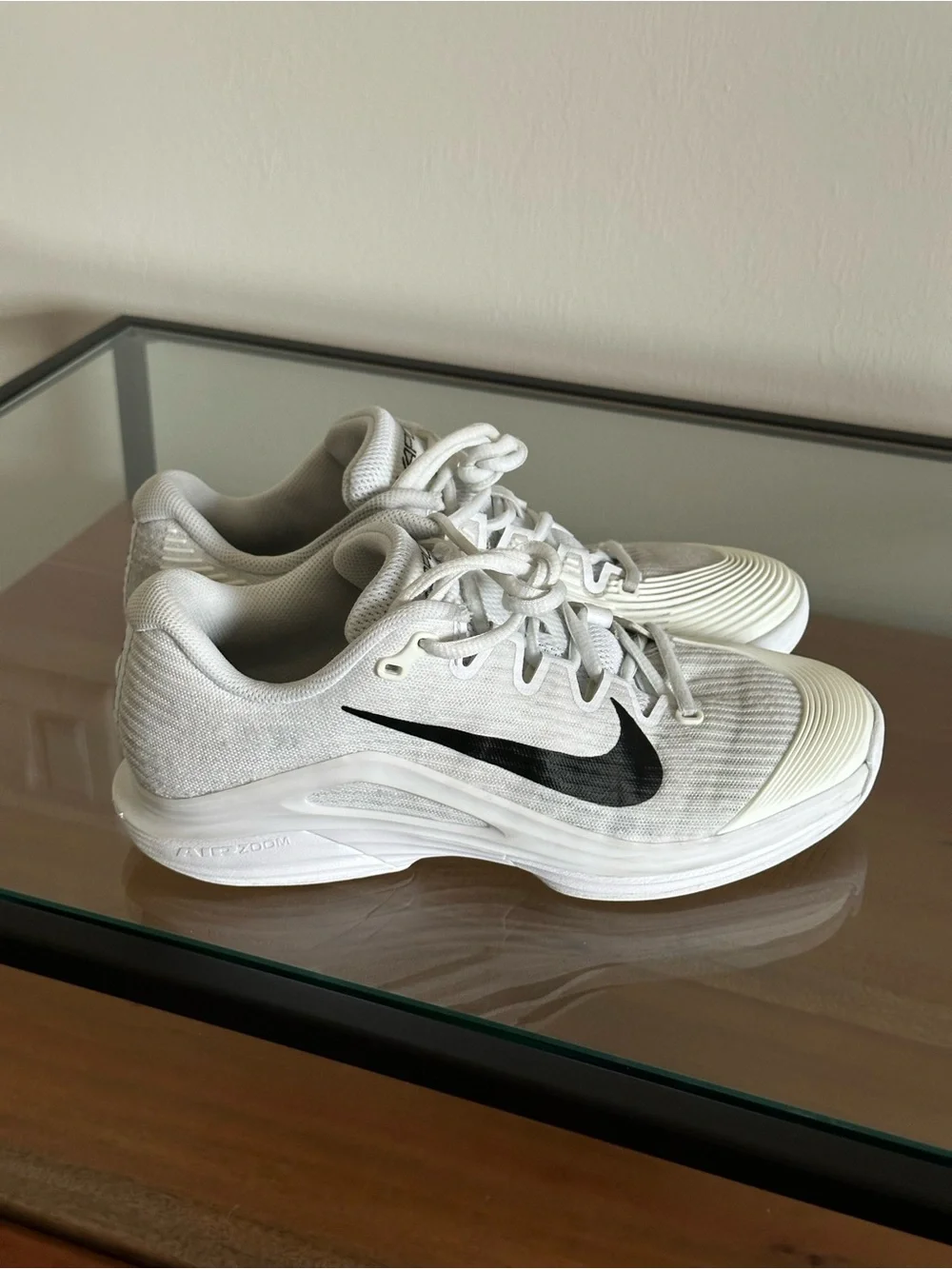 Nike Vapor 12 Women's Hard Court Tennis Shoes Size 6.5